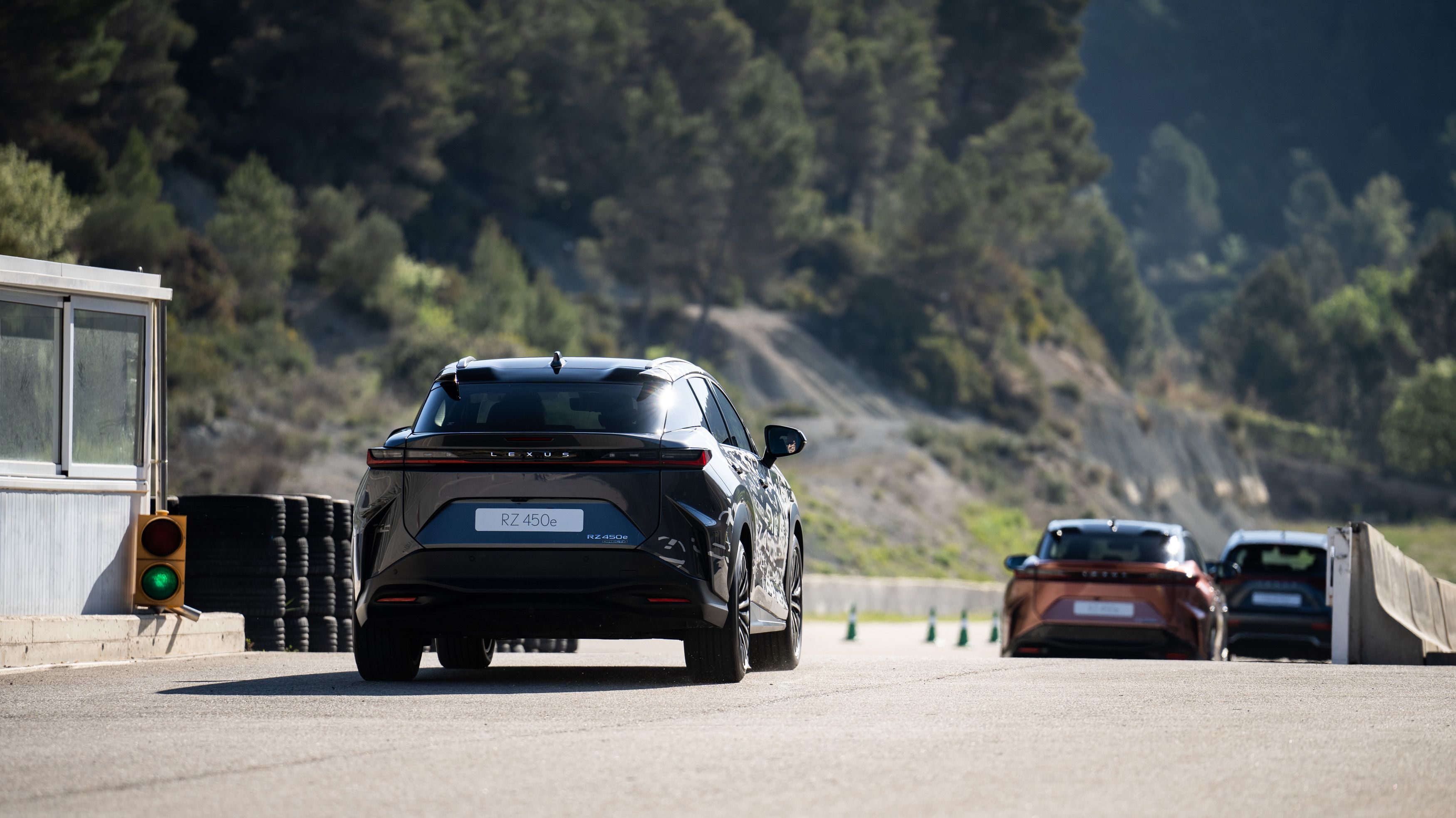 LEXUS RZ 450e