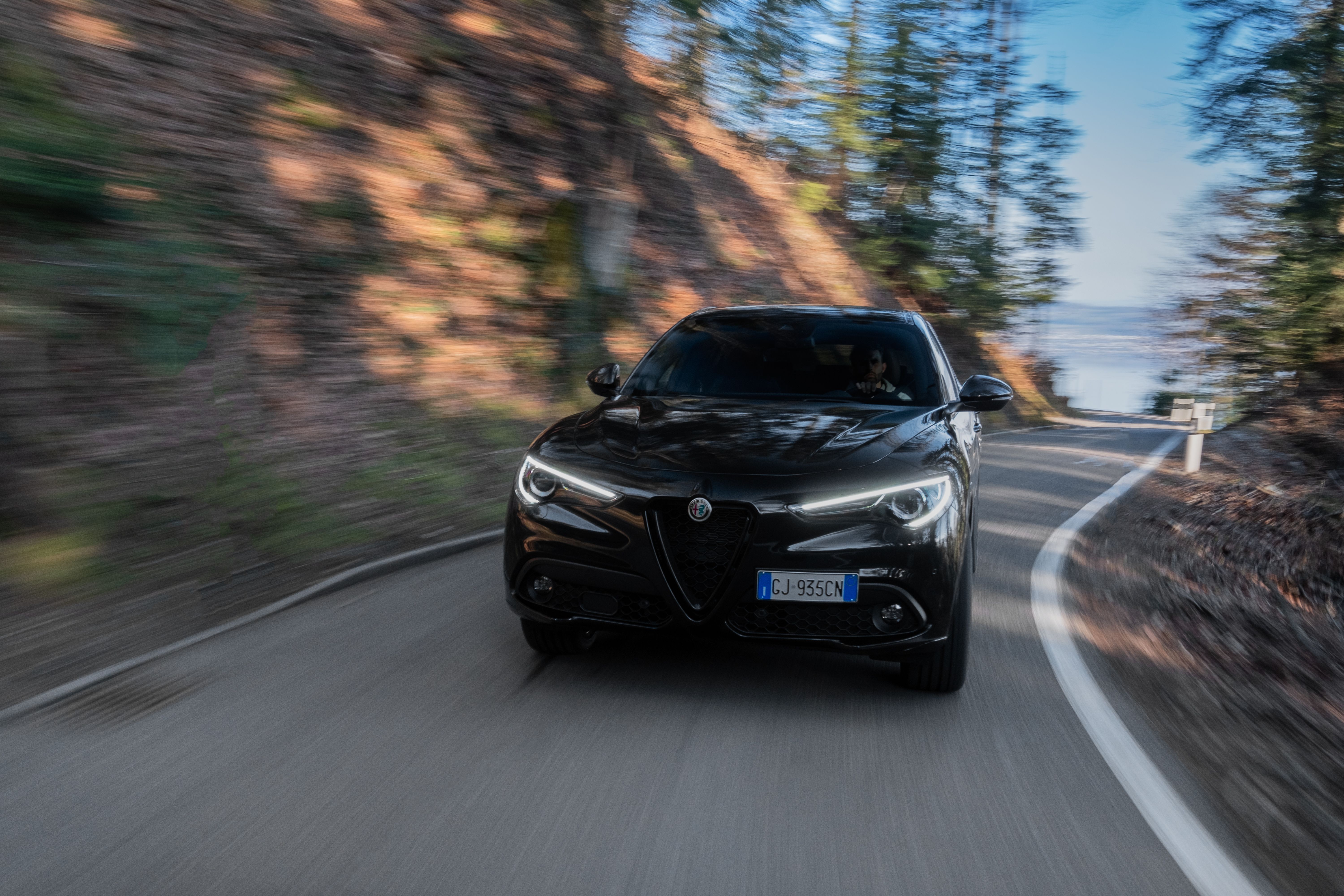 Alfa Romeo Giulia y Stelvio Estrema