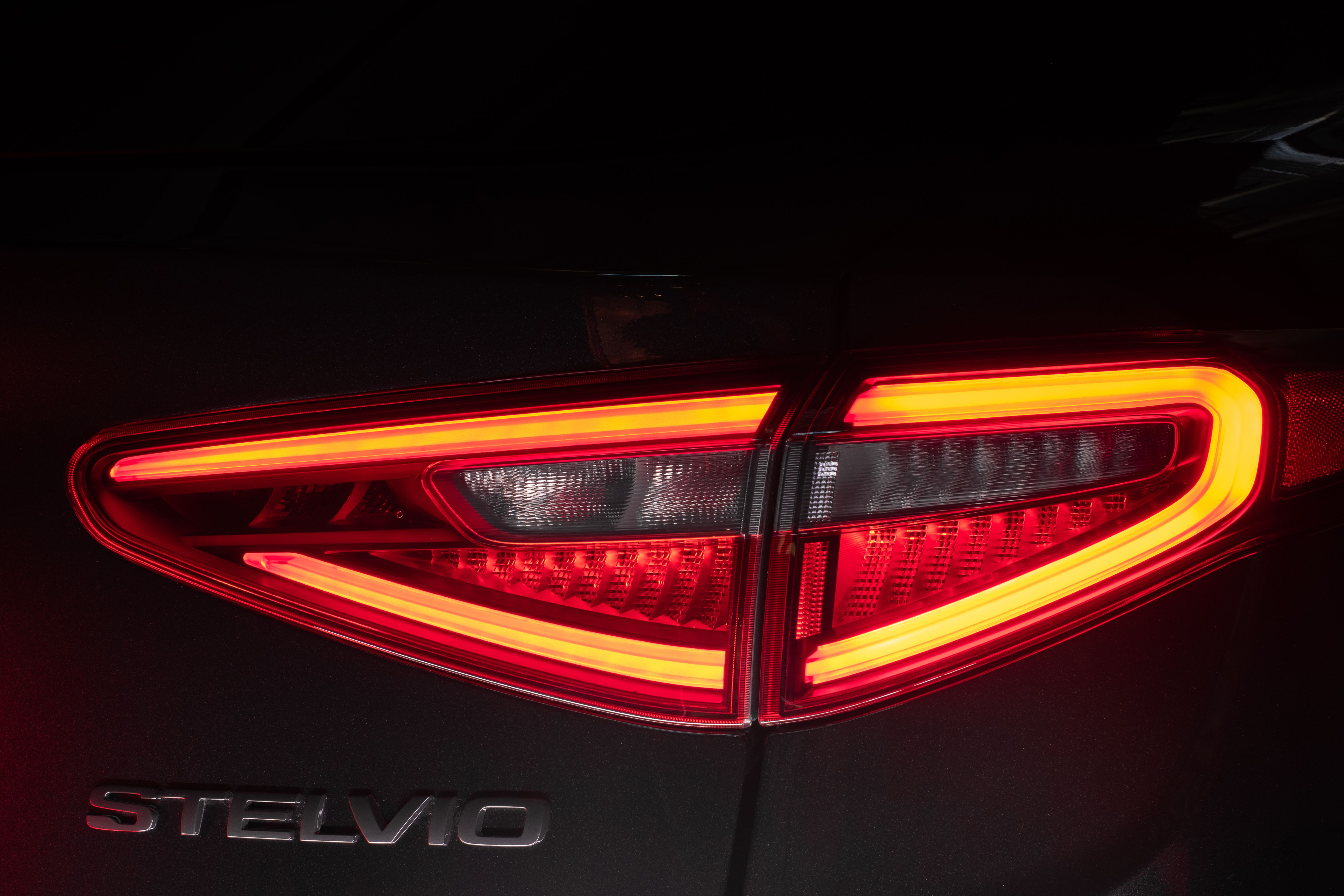 Alfa Romeo Giulia y Stelvio Estrema