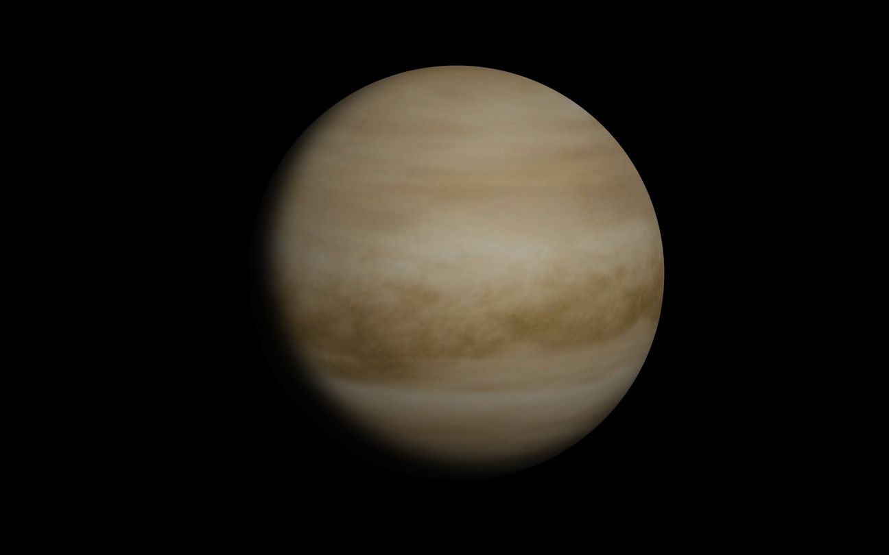 Entre las curiosidades de Venus, destaca que es el tercer objeto más brillante del cielo, tras el Sol y la Luna.