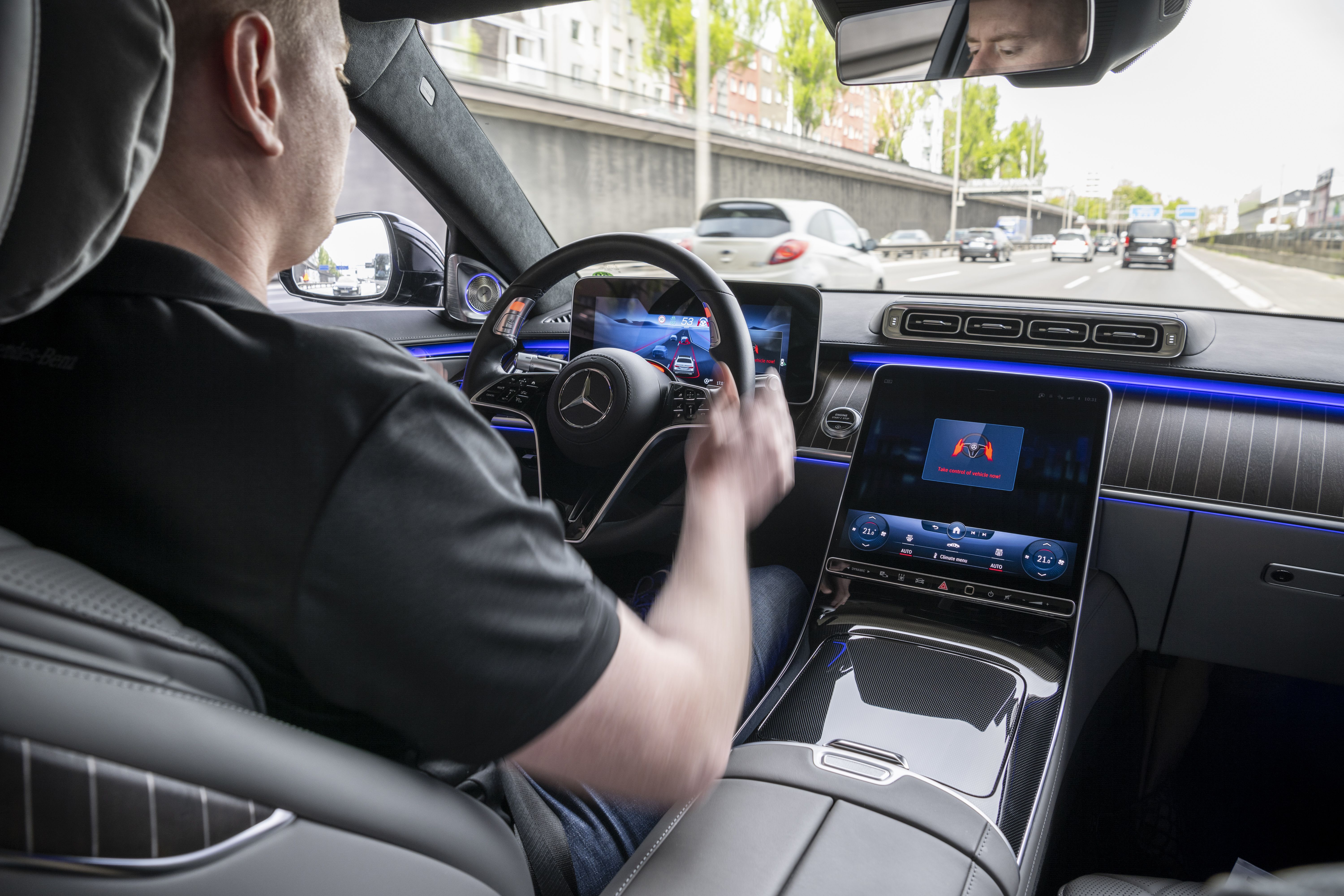 Así funciona la tecnología Drive Pilot de Mercedes (10)