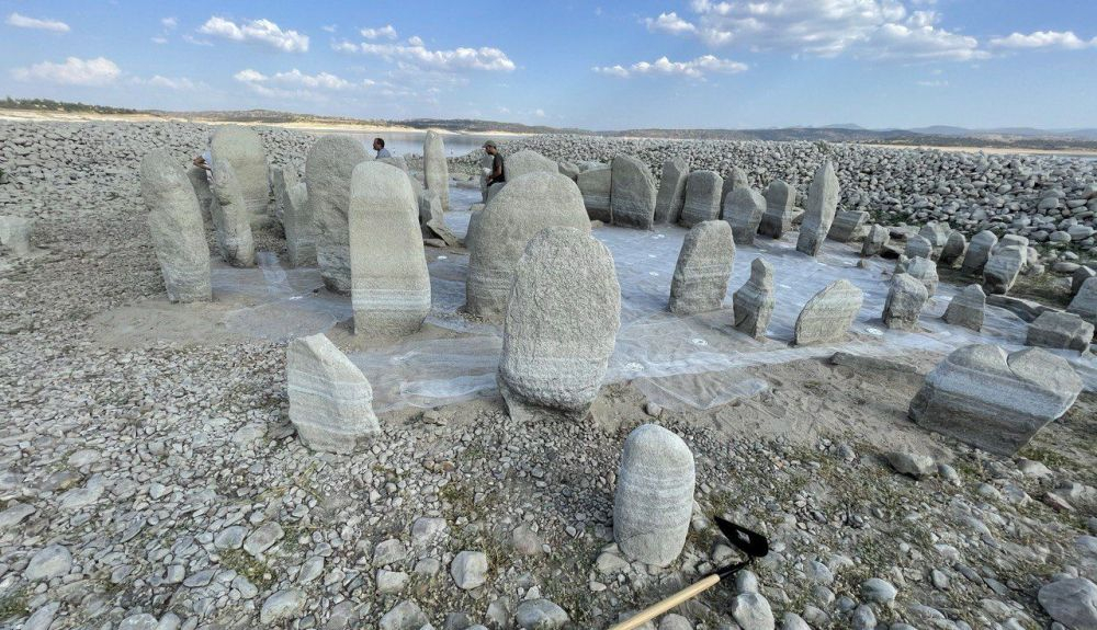 El dolmen de Guadalperal fue excavado y estudiado, entre 1927 y 1930, por Hugo Obermaier.