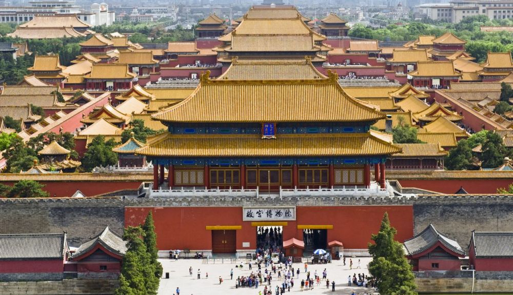 La Ciudad Prohibida tiene 800 edificios con 9.000 habitaciones distribuidas en 720.000 metros cuadrados. La Ciudad Prohibida tiene 800 edificios con 9.000 habitaciones distribuidas en 720.000 metros cuadrados.