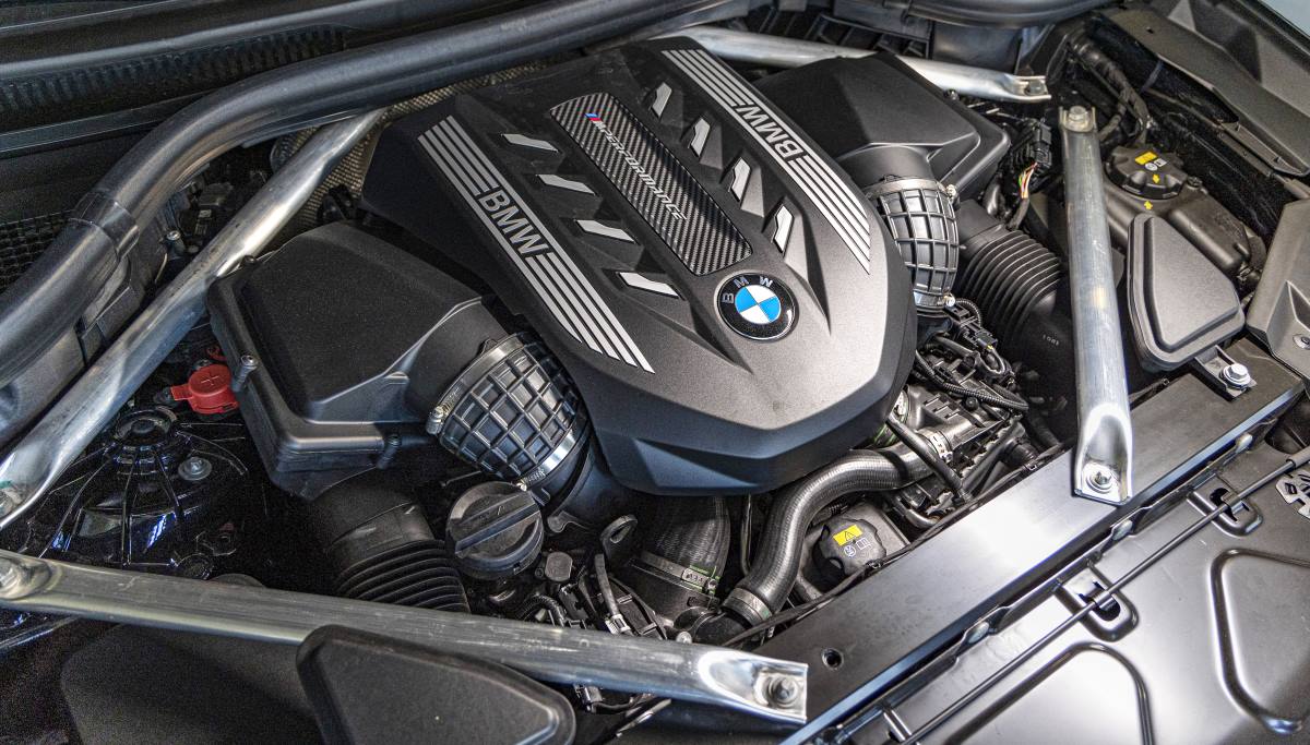 BMW X5 M50i AH 18