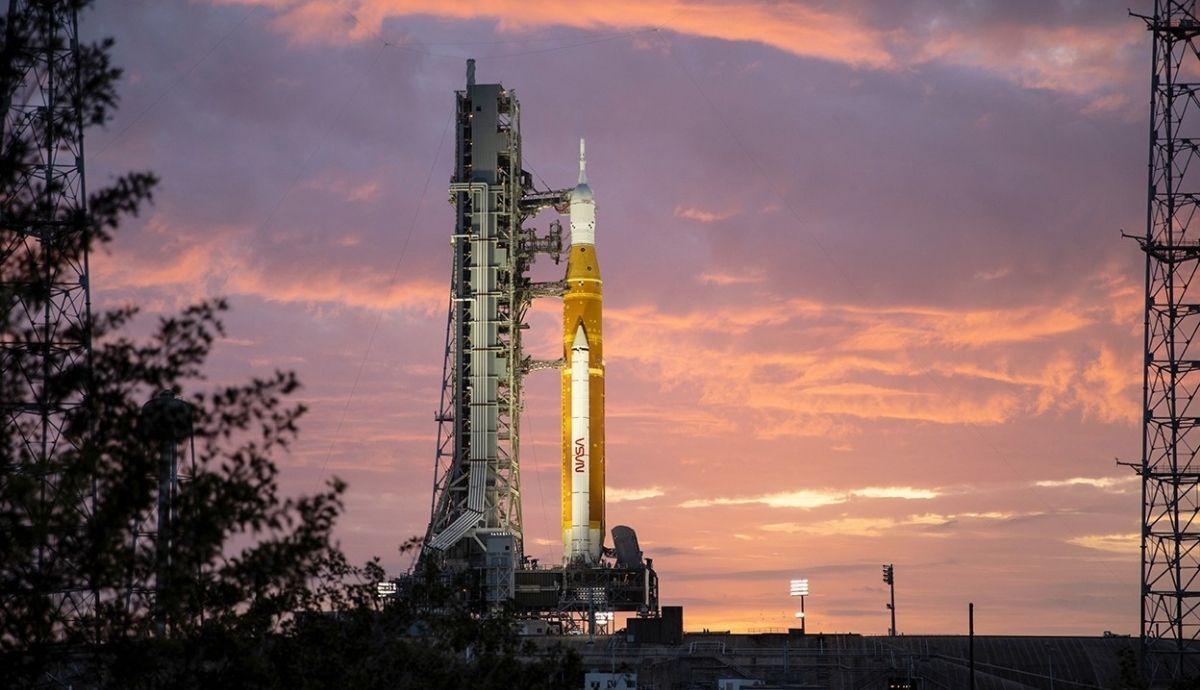 Pruebas del nuevo cohete Space Launch System, de la NASA, que se usará para la exploración de la Luna.