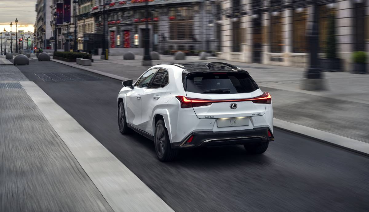 Lexus UX 2023 8