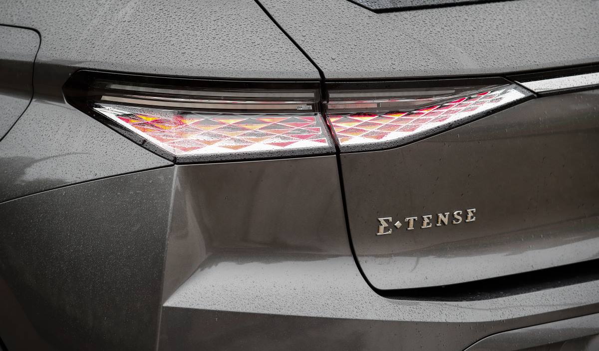 DS 4 E Tense 225 16