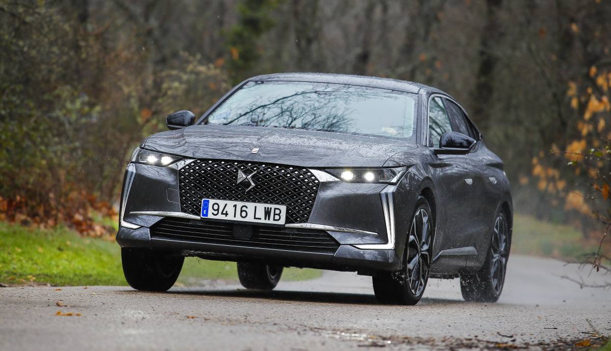 DS 4 E Tense 225 23