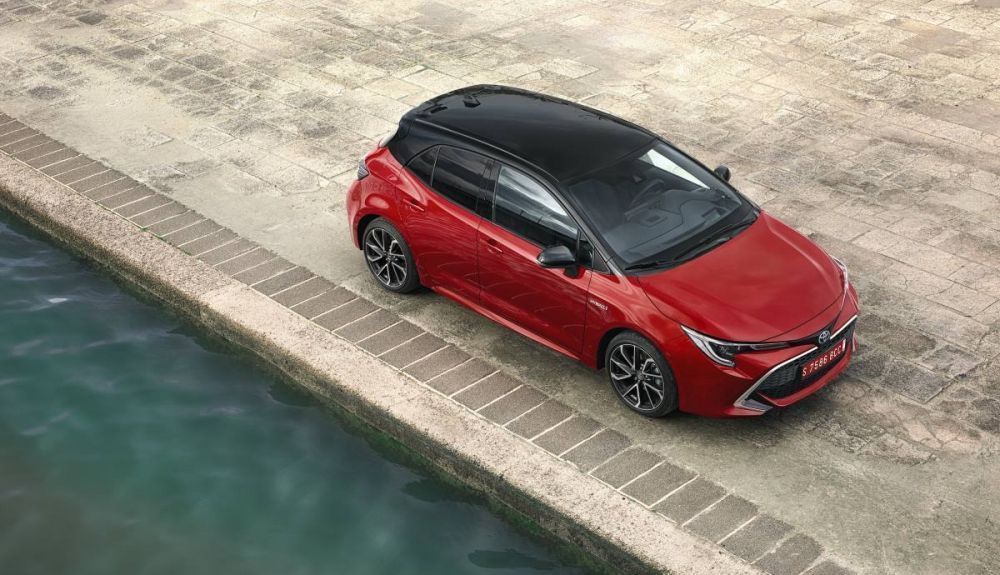toyota corolla 2022 1 1 1000x575 1 1000x575