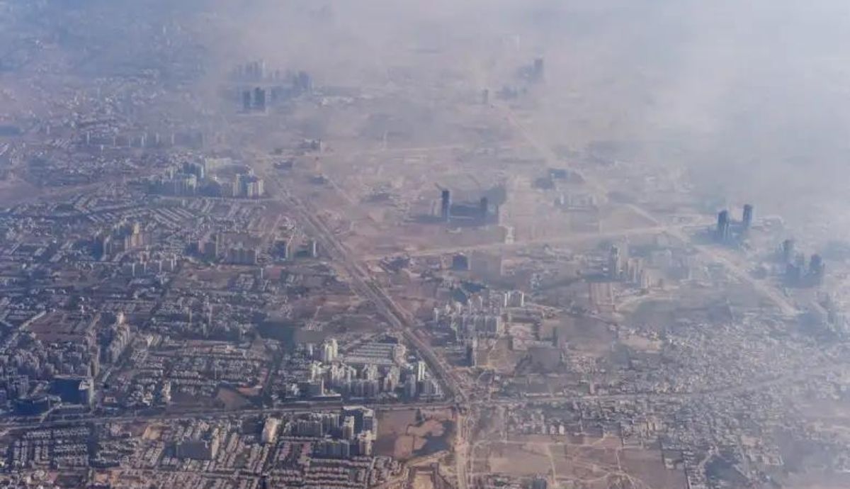 Contaminación a las afueras de Nuva Delhi.
