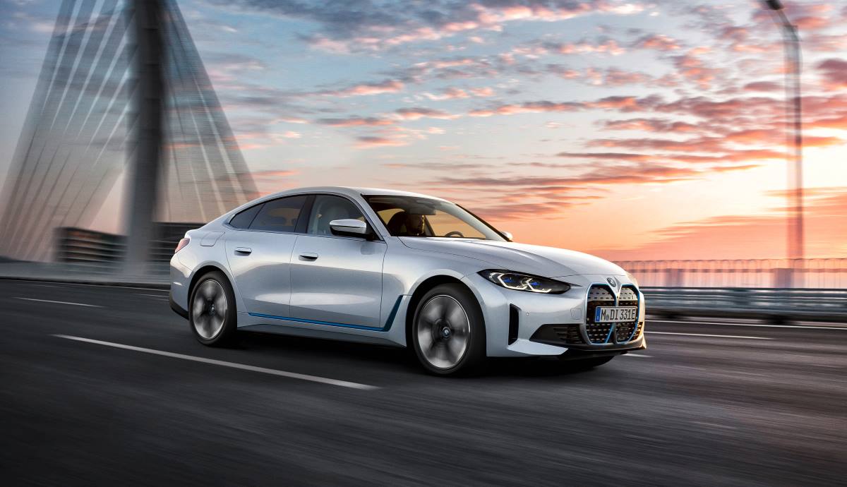 BMW i4 ya a la venta