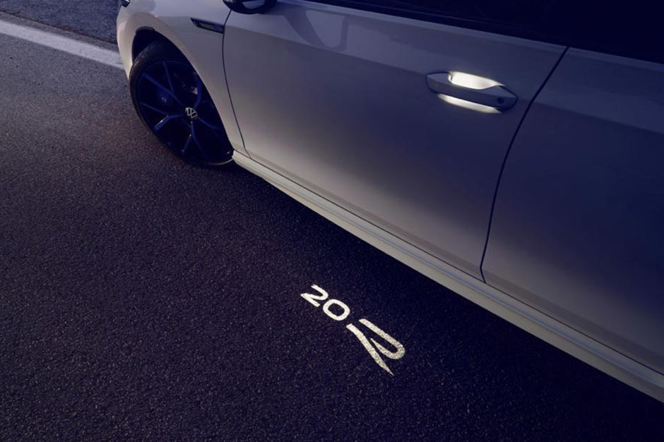 Volkswagen Golf R 20 Years Edition 2022.