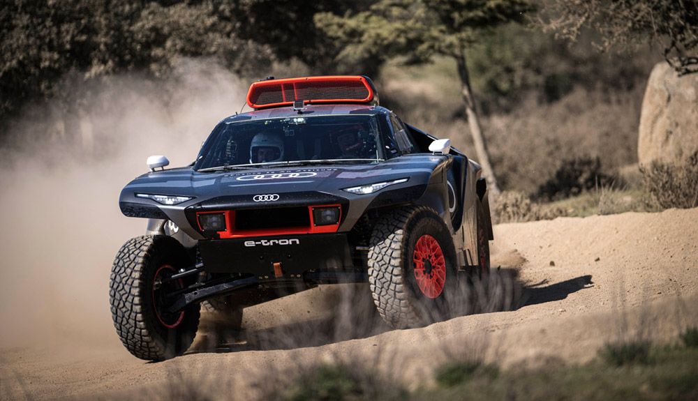 Nos subimos al Audi RS Q e-tron.