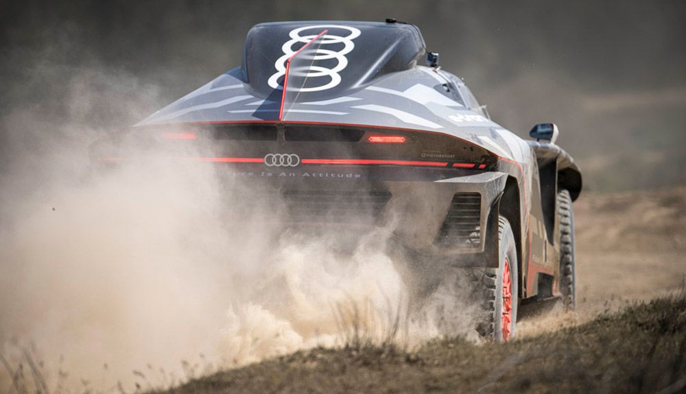 Nos subimos al Audi RS Q e-tron.