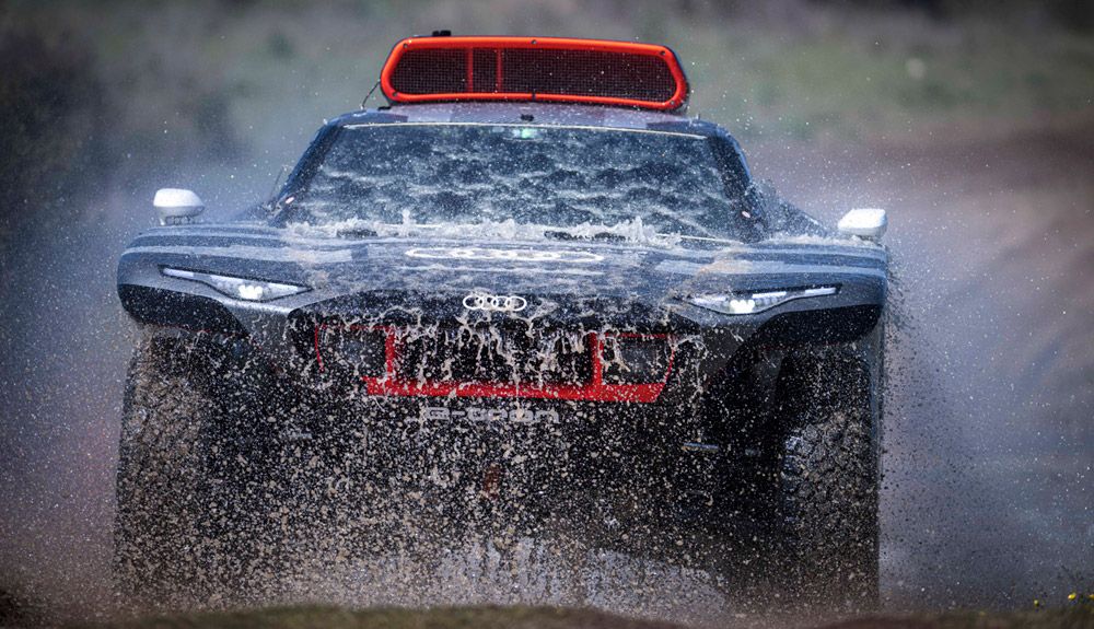  Nos subimos al Audi RS Q e-tron.