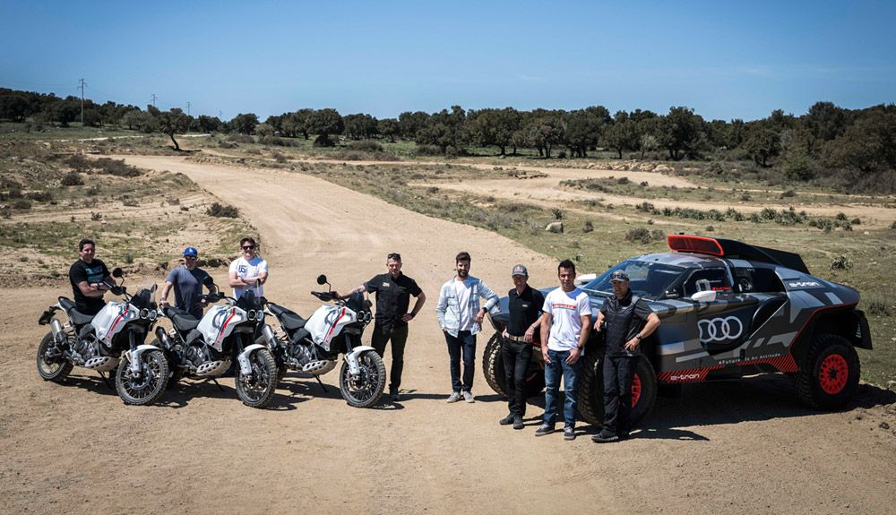 Nos subimos al Audi RS Q e-tron.