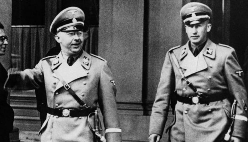 Heydrich impresionó a Himmler desde el principio. Heydrich impresionó a Himmler desde el principio.