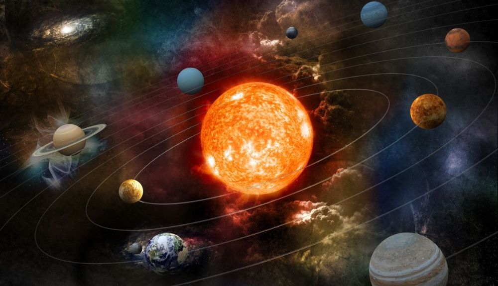 El sistema solar en su origen estába repleto de elementos que volaban a su alrededor. El sistema solar en su origen estába repleto de elementos que volaban a su alrededor.