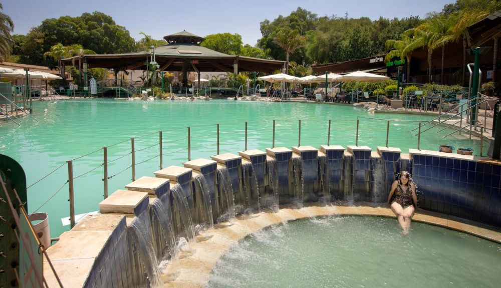 Aguas termales de Hamat Gader, en el vall del río Yarmouk