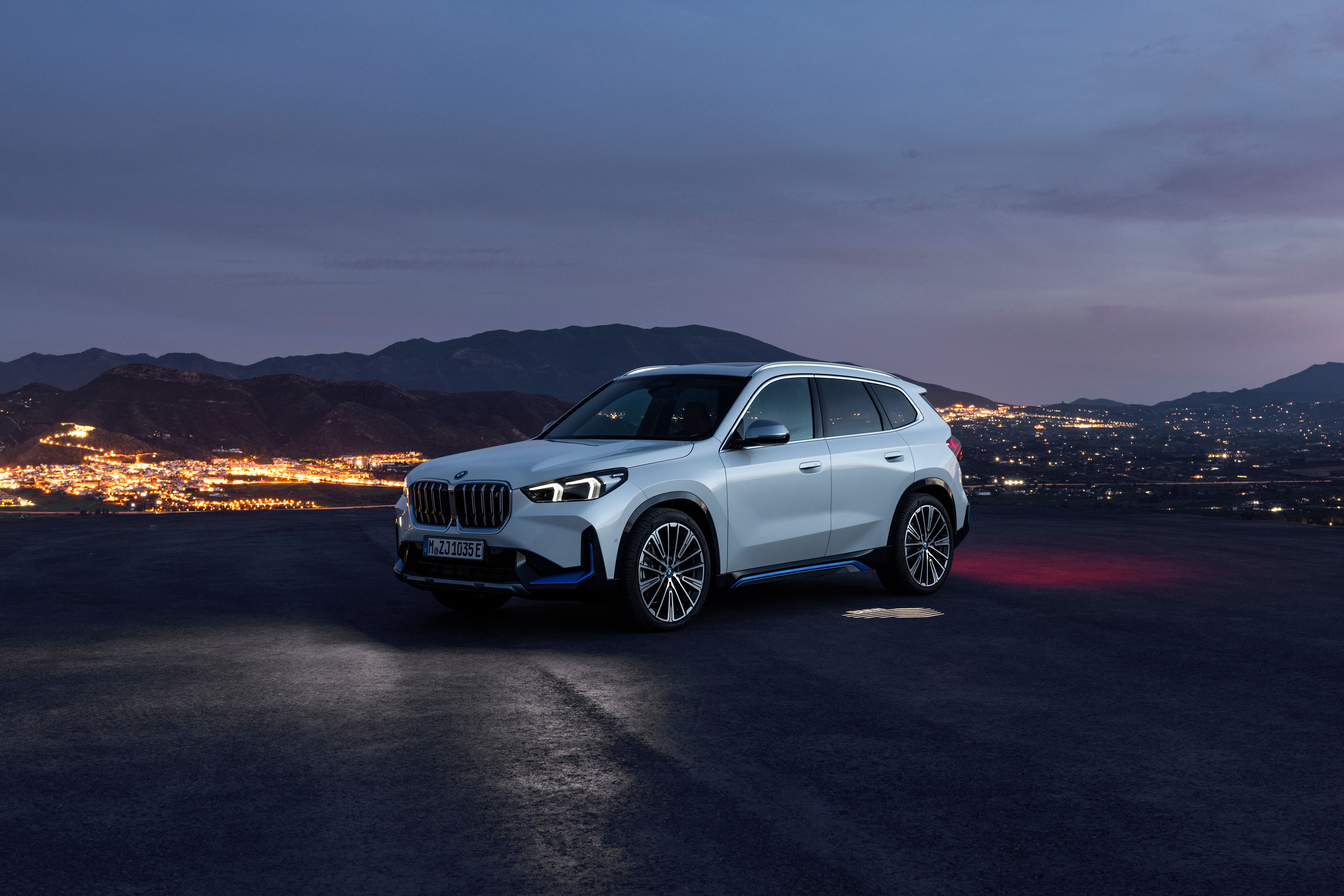 BMW iX1 2023