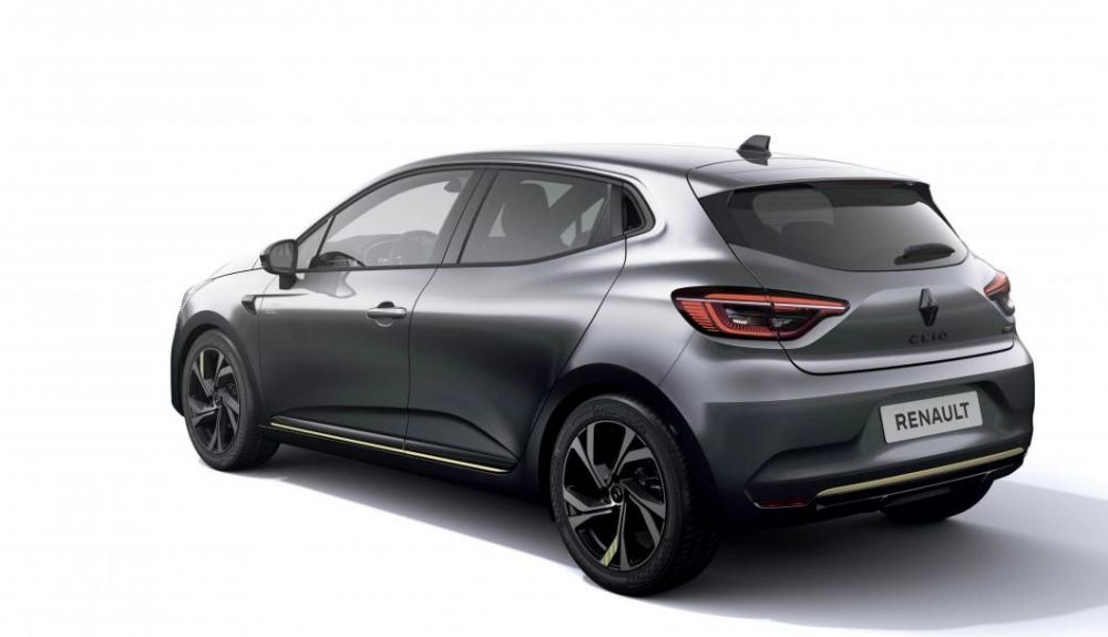 Renault Clio E-Tech Engineered