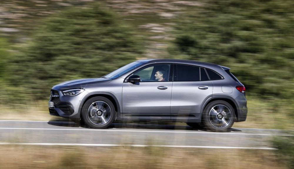 mercedes gla 200 d 011 1 1000x575
