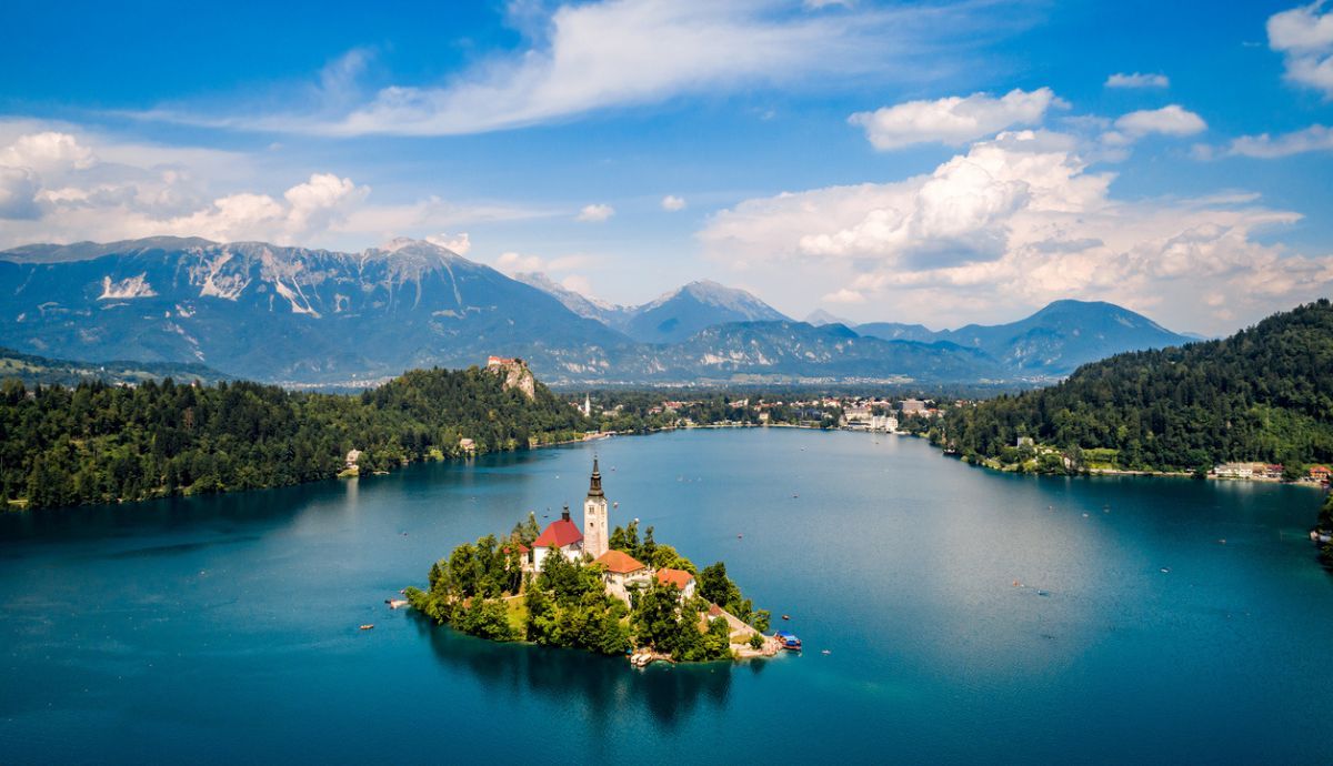 Espectacular vista del lago Bled, una de las principales atracciones turísticas de Eslovenia.