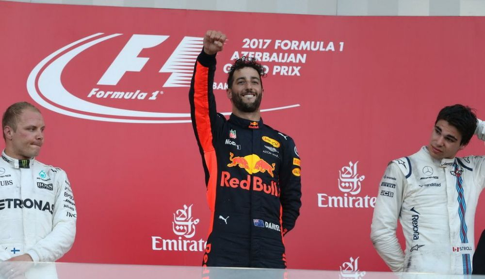 Daniel Ricciardo ganó el GP de Azerbaiyán en 2017 partiendo 10º en parrilla