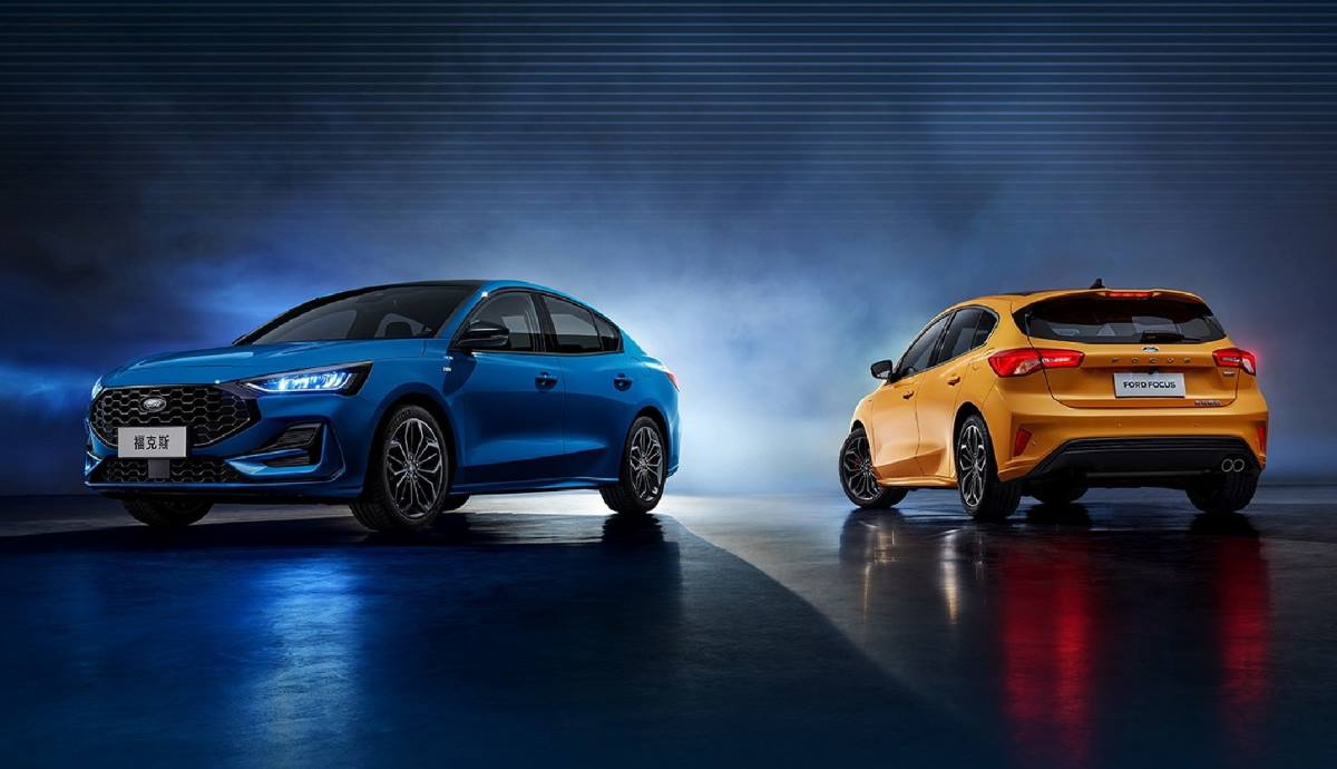 Ford Focus 2023 1