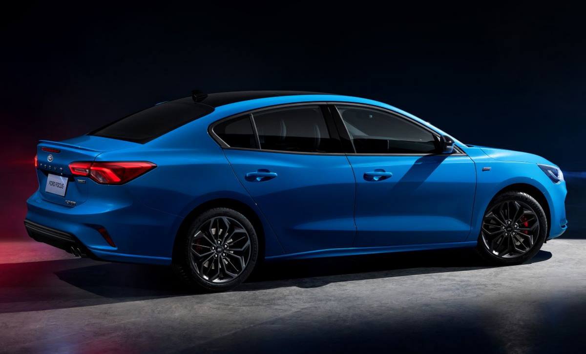 Ford Focus 2023 7