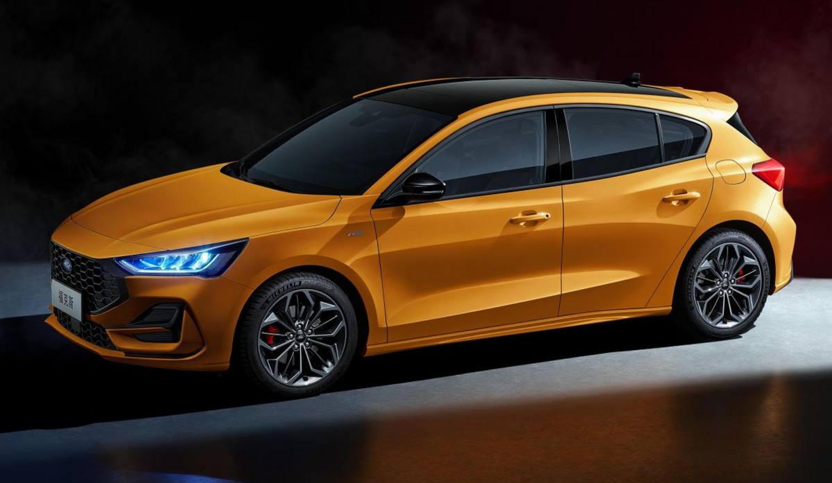 Ford Focus 2023 9