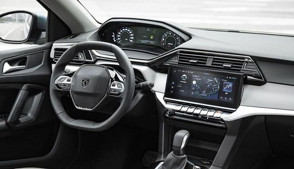 Peugeot 408 Sedán 2023 para China