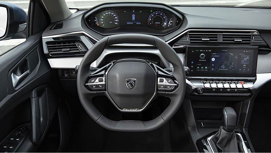 Peugeot 408 Sedán 2023 para China