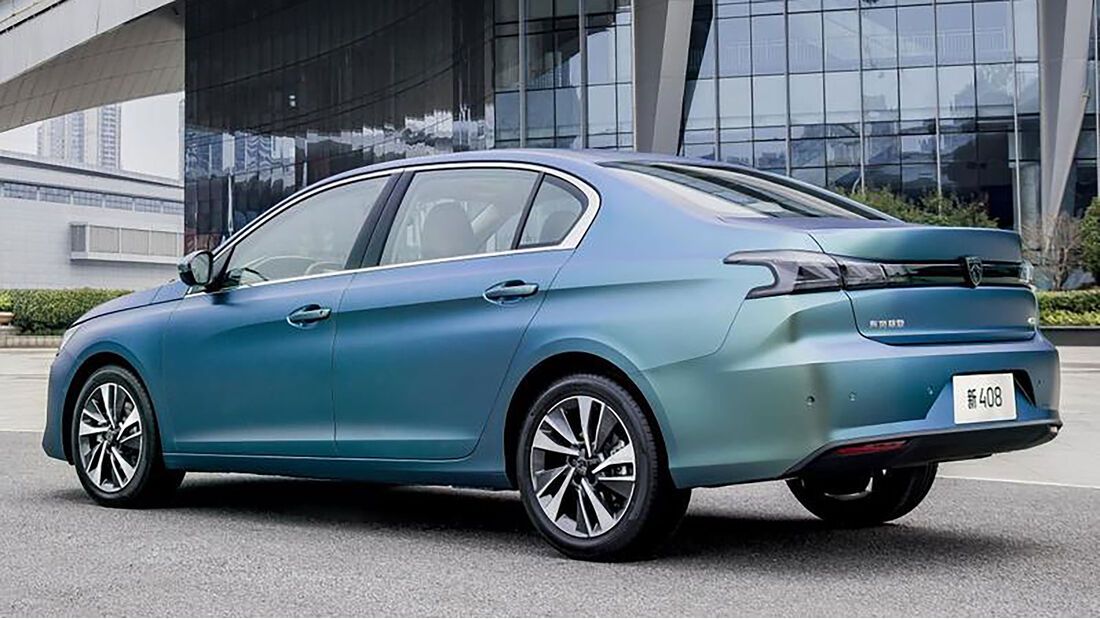 Peugeot 408 Sedán 2023 para China