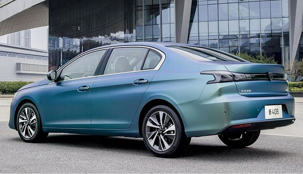 Peugeot 408 Sedán 2023 para China