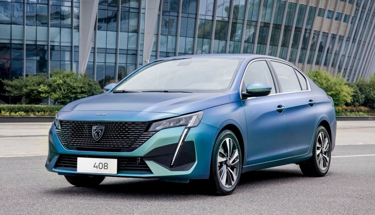 Peugeot 408 Sedán 2023, así es la nueva berlina, basada en el compacto 308
