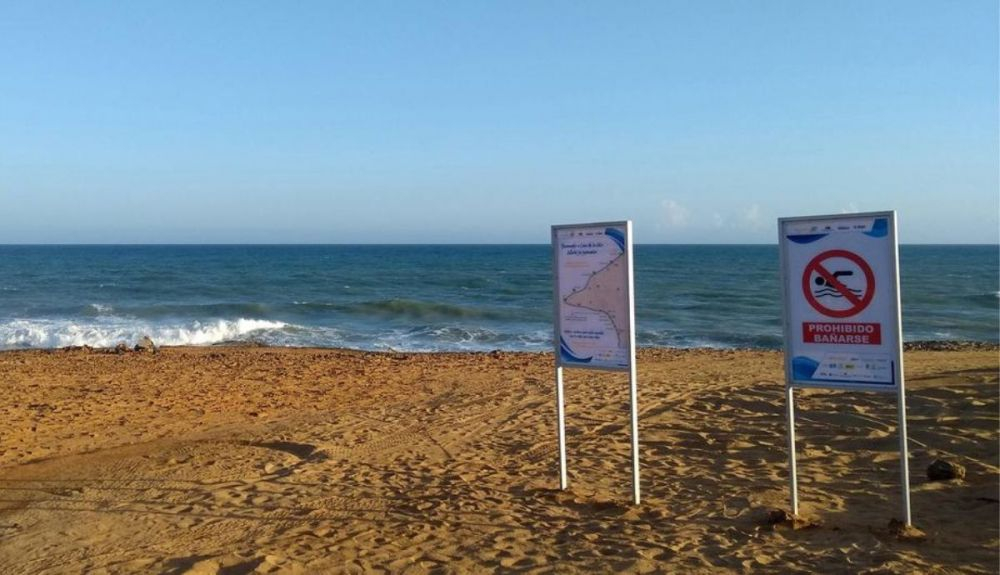 Unas mujeres de la comunidad indígena Wayúu mantienen limpias las playas del sector conocido como el Cabo de la Vela. Unas mujeres de la comunidad indígena Wayúu mantienen limpias las playas del sector conocido como el Cabo de la Vela.