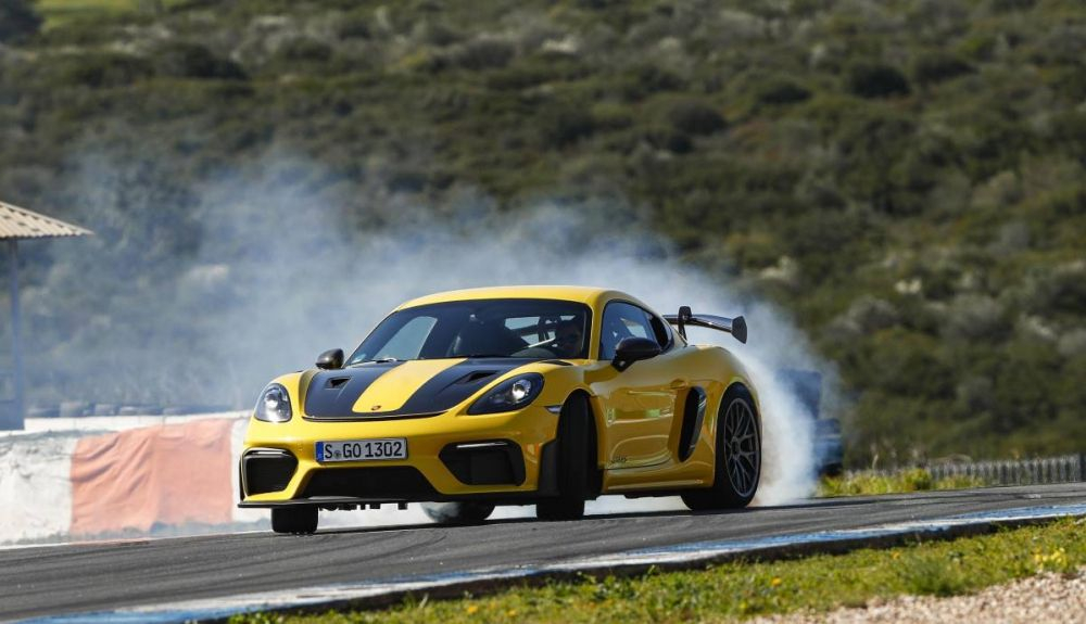 PORSCHE 718 CAYMAN GT4 RS (21) PORSCHE 718 CAYMAN GT4 RS (21)
