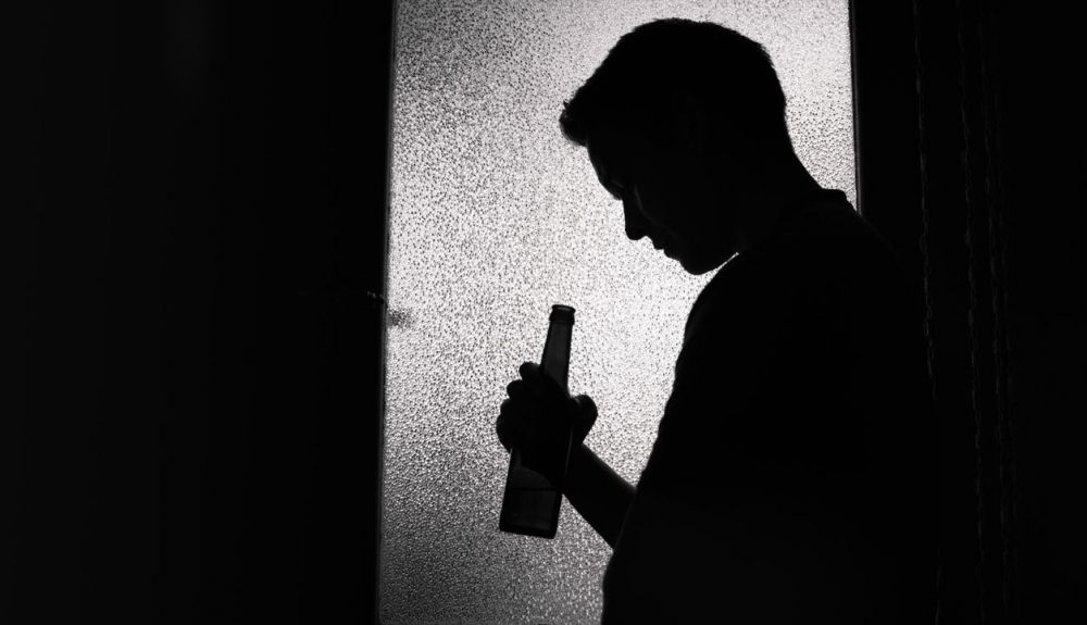 El alcohol es la sustancia psicoactiva con mayor prevalencia de consumo.