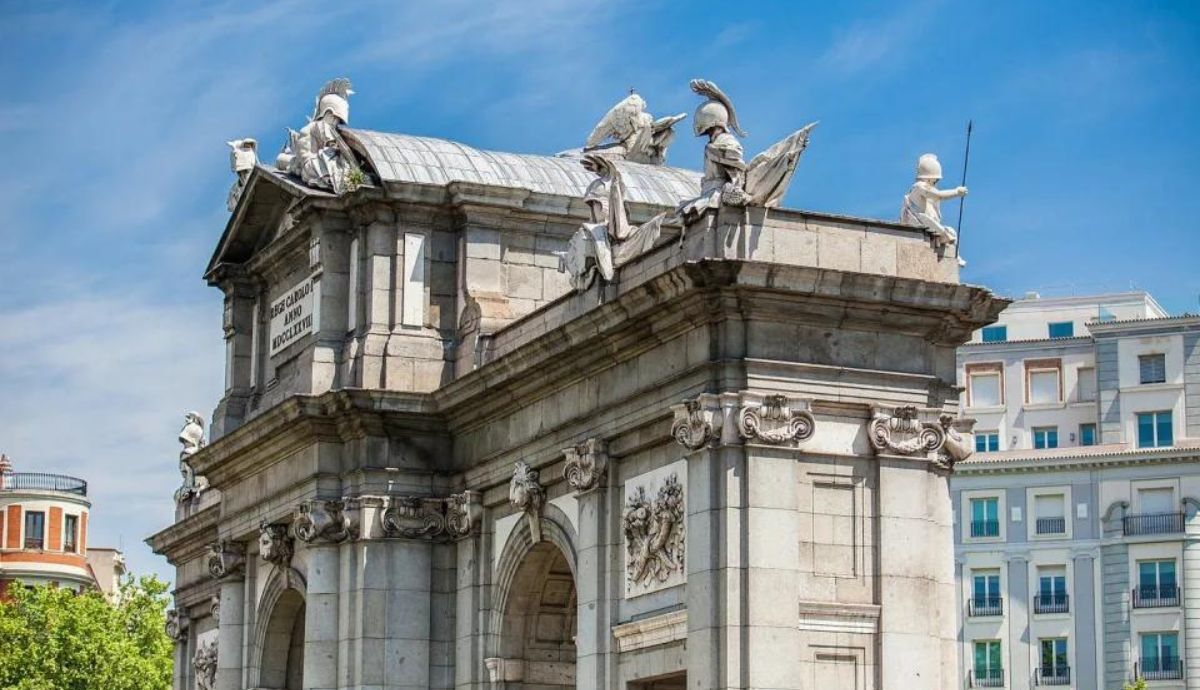 Recientemente, se ha publicado una investigación en la que se examina la memoria que una muestra de madrileños tiene de la Puerta de Alcalá.
