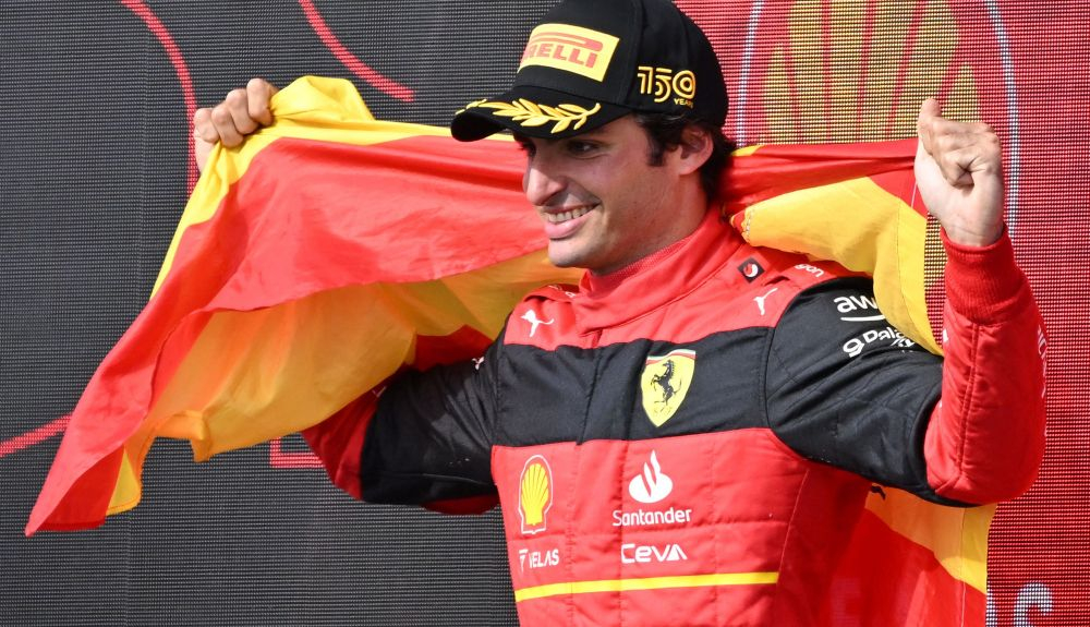 Sainz estaba feliz en el podio de Silverstone Sainz estaba feliz en el podio de Silverstone