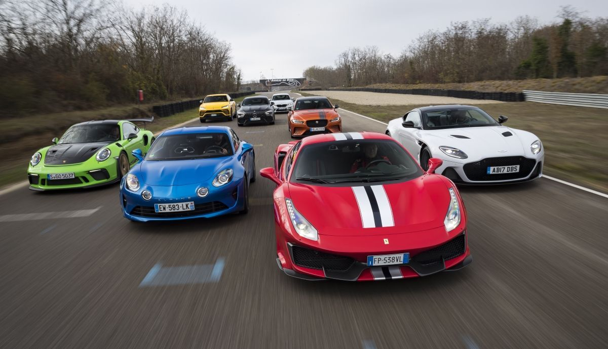 Qué coches se librarán de la prohibición de venta diésel y gasolina, así es la Enmienda Ferrari Qué coches se librarán de la prohibición de venta diésel y gasolina, así es la Enmienda Ferrari