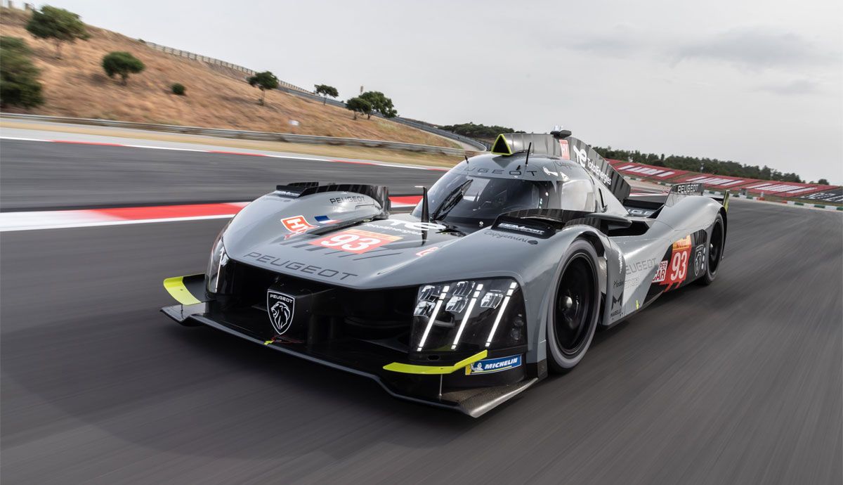 El Peugeot 9X8 Hypercar, preparado para debutar en Monza.