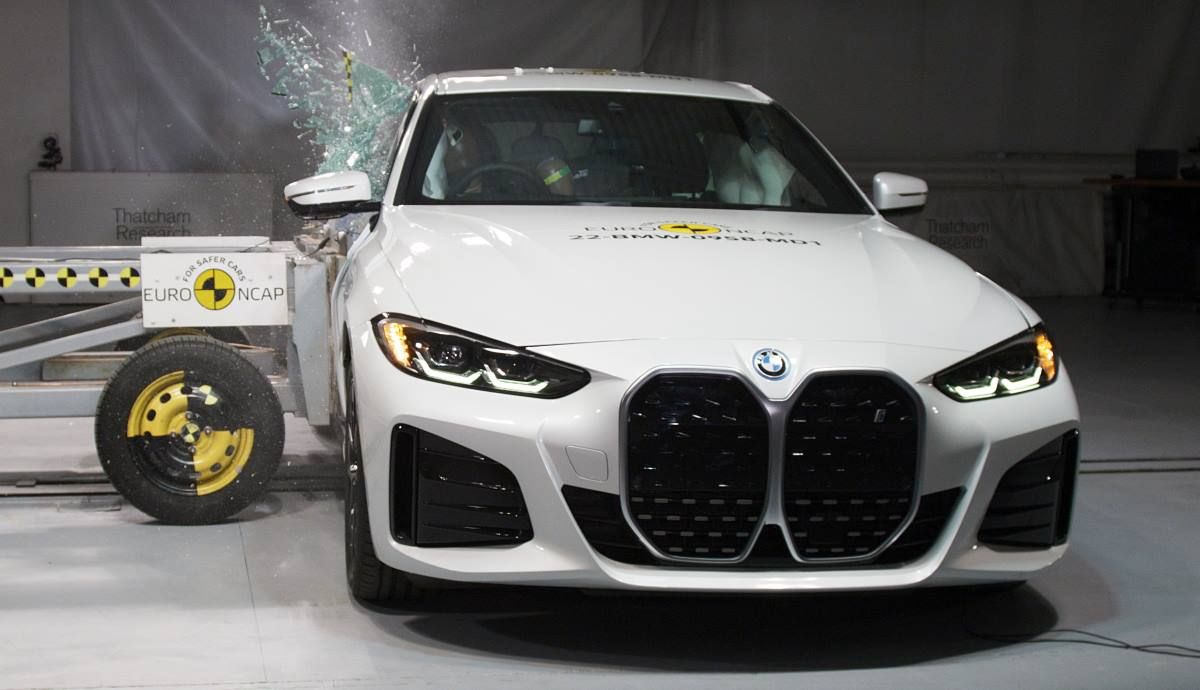 BMW i4 3