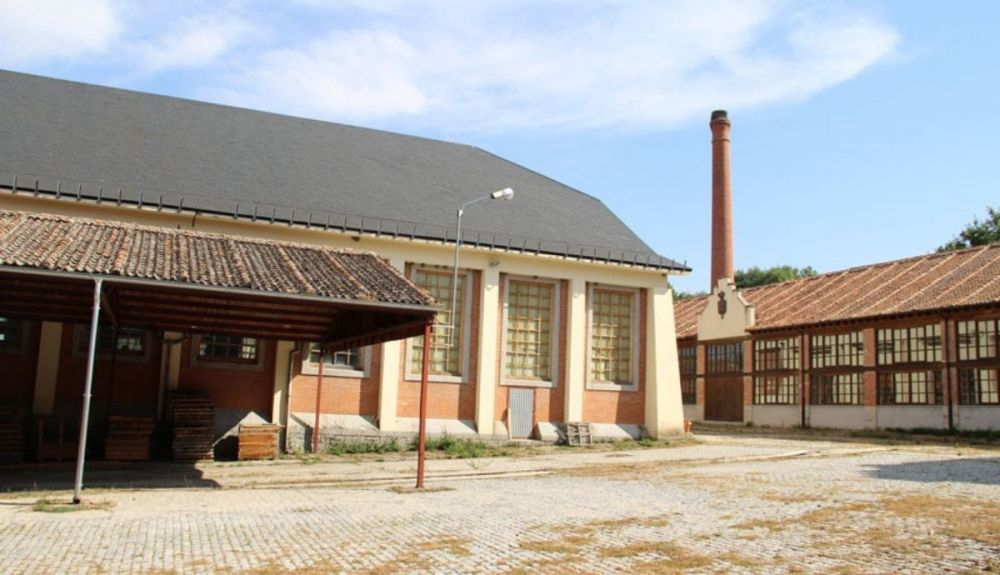 El Real Taller de Aserrío de Valsaín es un elemento integrante del patrimonio histórico español. El Real Taller de Aserrío de Valsaín es un elemento integrante del patrimonio histórico español.