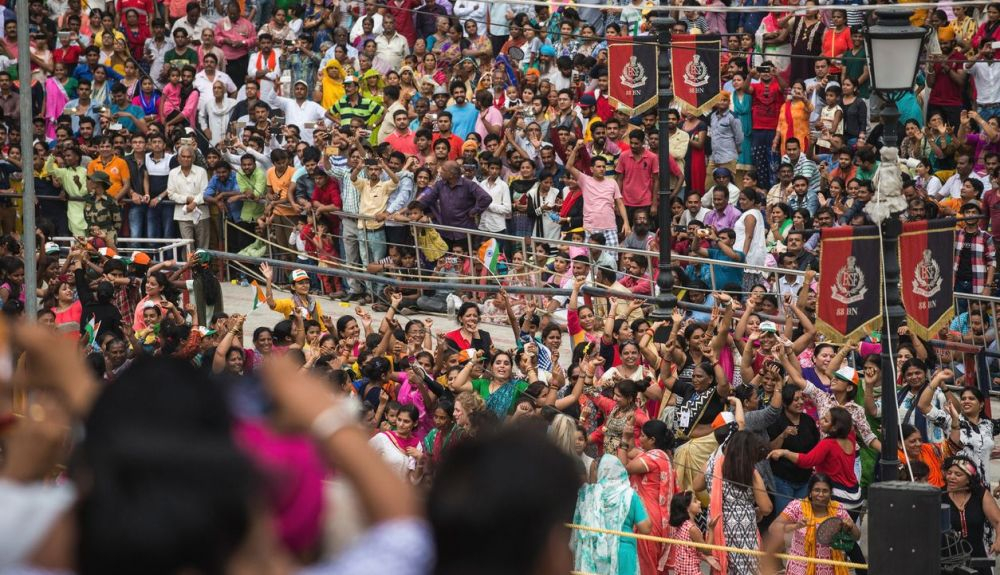 Pakistán y la India son uno de los países más poblados del mundo Pakistán y la India son uno de los países más poblados del mundo