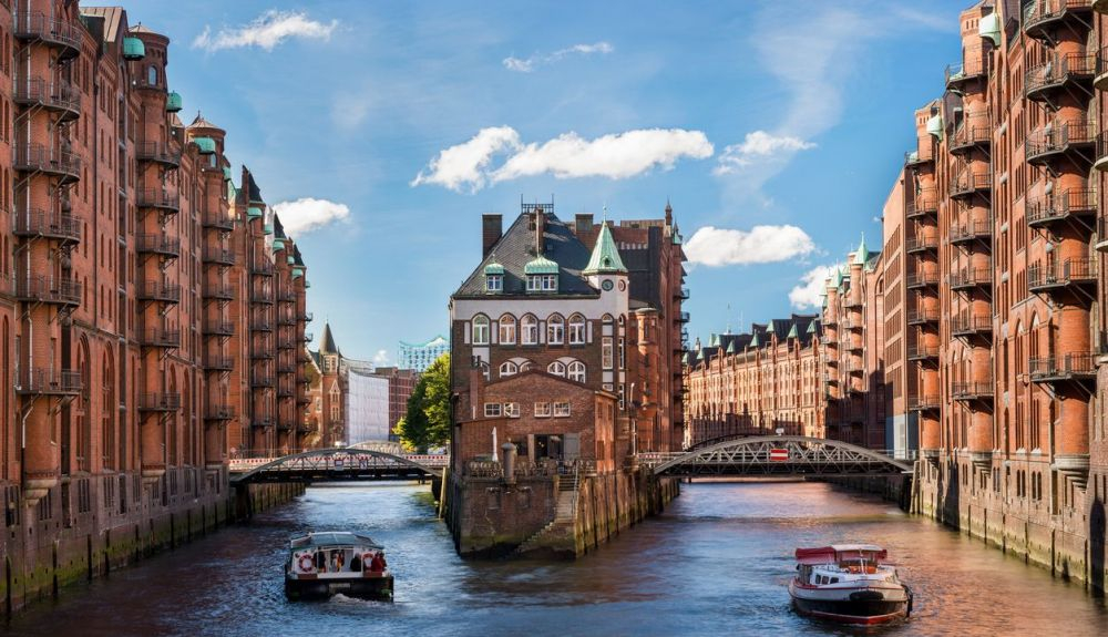 Hamburgo cuenta con un proyecto de renovación de 592 millones de dólares. Hamburgo cuenta con un proyecto de renovación de 592 millones de dólares.