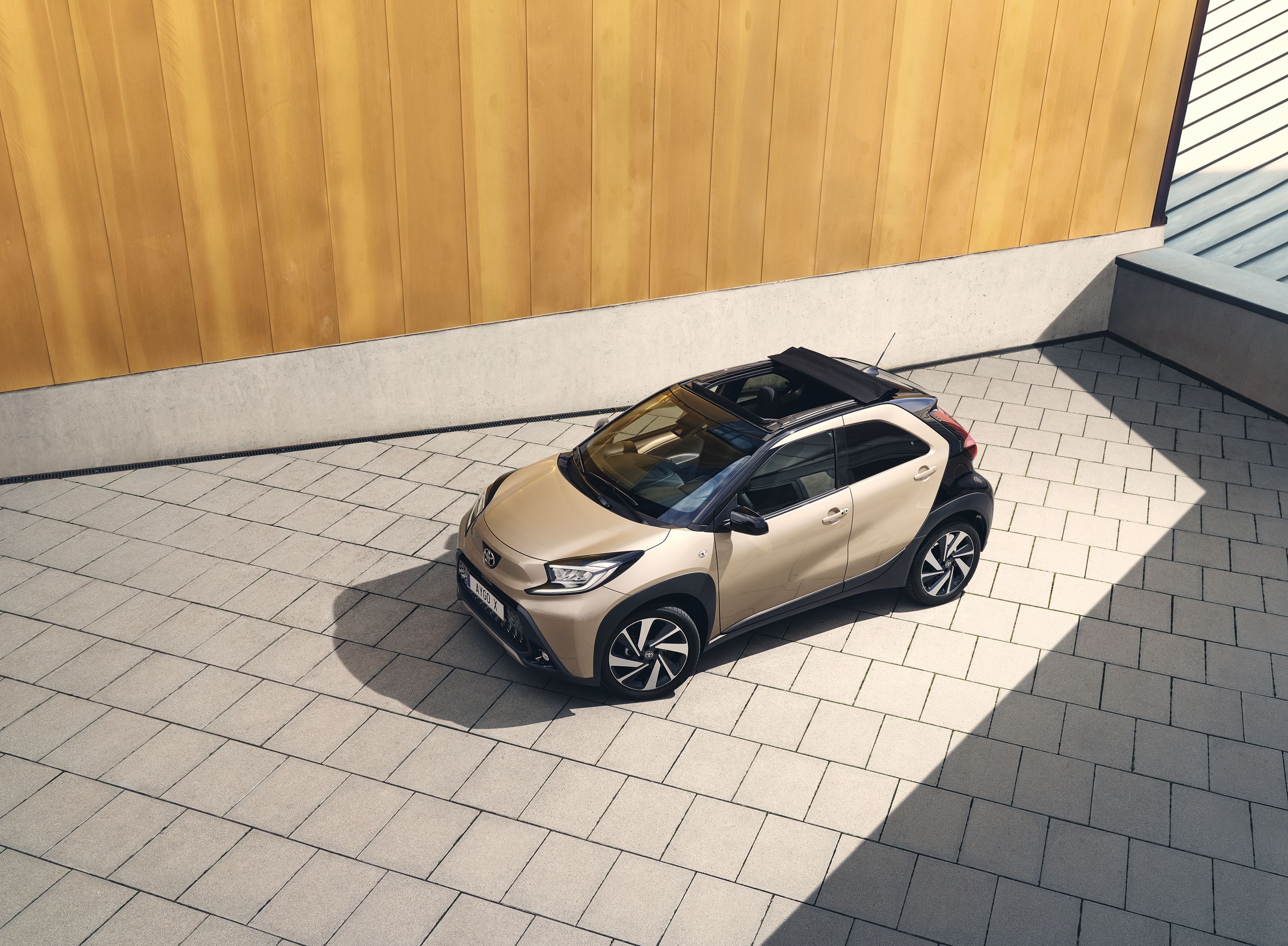 Nuevas versiones para el Toyota Aygo X Cross 