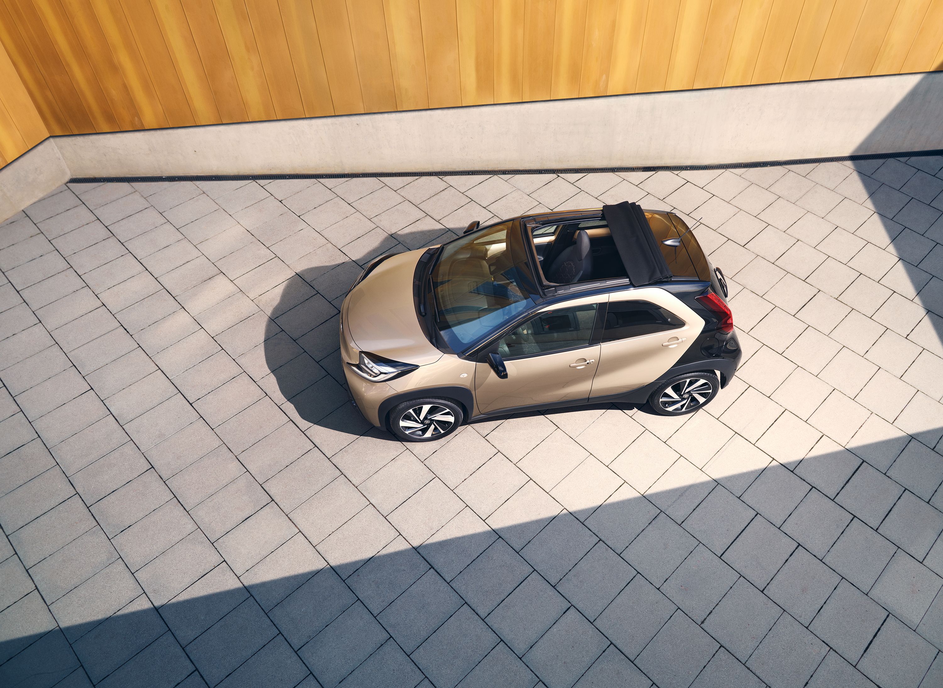 Nuevas versiones para el Toyota Aygo X Cross 