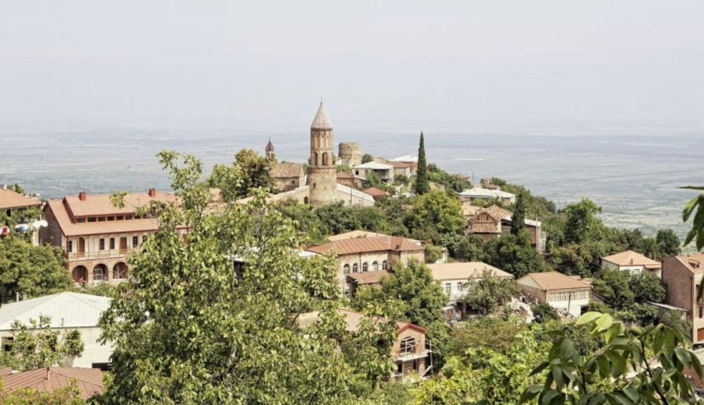 Ubicada en la región de Kakheti, en Georgia, Signagi es conocida por sus vinos naturales. Ubicada en la región de Kakheti, en Georgia, Signagi es conocida por sus vinos naturales.